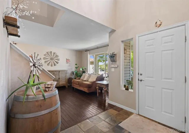 Photo 4 of Single family home for sale at 7039 Pine Hills Way, Littleton, CO 80125 | MLS# 7570572 | Listing updated on 2026-10-03