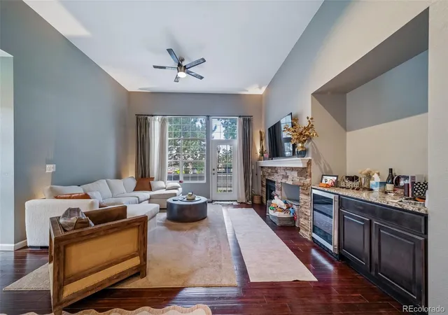Listing Photo 5 - Condo for sale in building located at 2769 W Grns Ct, Littleton, CO 80123
