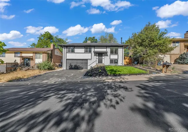 Photo 2 of Single family home for sale at 2189 S Coors Cir, Lakewood, CO 80228 | MLS# 3580312 | Listing updated on 2026-10-13