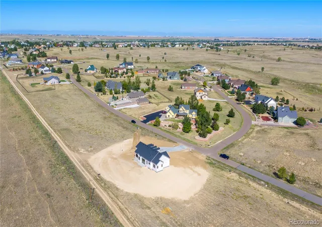 Photo 4 of Single family home for sale at 49920 Antelope Dr E, Bennett, CO 80102 | MLS# 9546284 | Listing updated on 2026-09-14