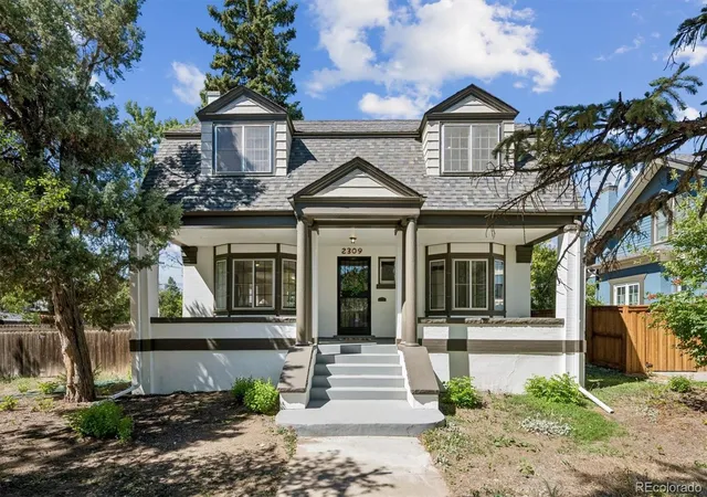Photo 1 of Single family home for sale at 2309 Ivanhoe St, Denver, CO 80207 | MLS# 2210002 | Listing updated on 2026-09-11