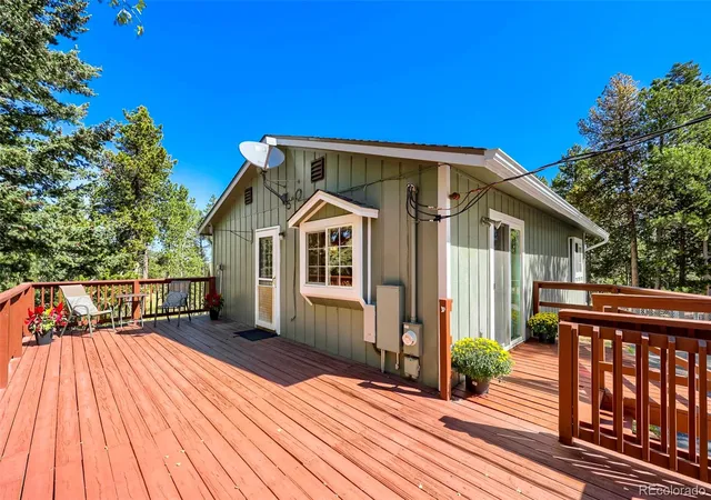 Photo 2 of Sale Pending at 31645 Griffin Dr, Conifer, CO 80433 | MLS# 4305480 | Listing updated on 2026-09-14