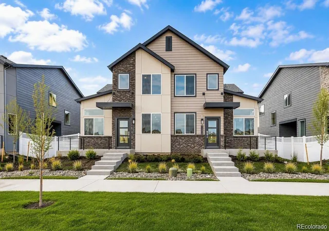 Photo 1 of Single family home for sale at 1232 S Algonquian St, Aurora, CO 80018 | MLS# 9186704 | Listing updated on 2026-10-08