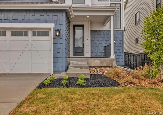 Photo 3 of Single family home for sale at 9074 Moondance Dr, Littleton, CO 80125 | MLS# 4328450 | Listing updated on 2026-09-22