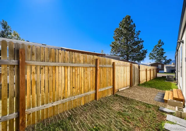 Photo 3 of Manufactured home for sale at 880 Beacon Lite Rd, Monument, CO 80132 | MLS# 2662379 | Listing updated on 2026-09-12