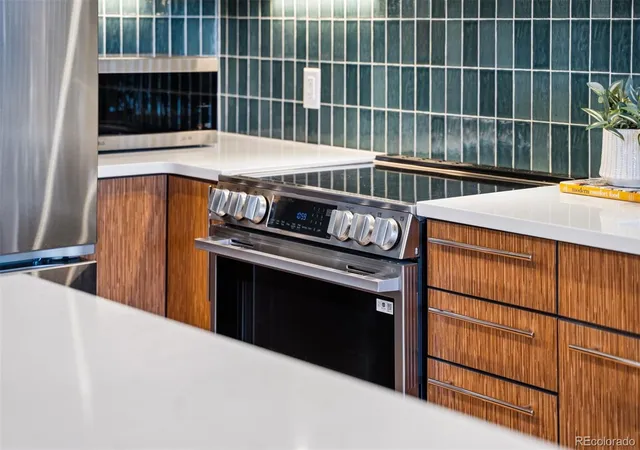 Photo 3 of Condo for sale at 410 Acoma St #305, Denver, CO 80204 | MLS# 6684331 | Listing updated on 2026-10-01