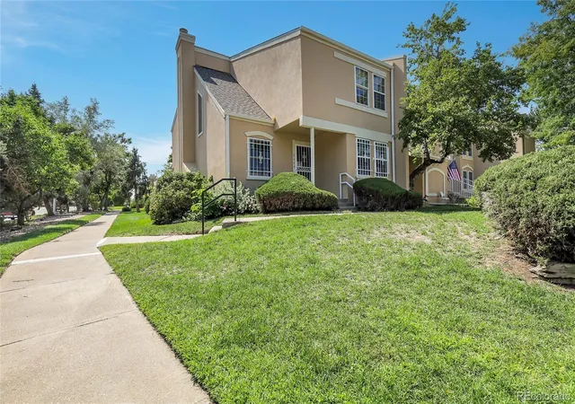 Photo 1 of Townhouse for sale at 2864 S Vaughn Way, Aurora, CO 80014 | MLS# 3149506 | Listing updated on 2026-09-15