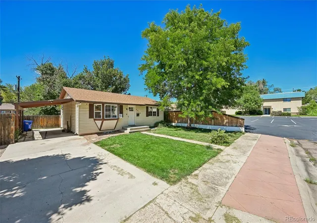 Photo 3 of Sale Pending at 1710 Alexander Ln, Colorado Springs, CO 80909 | MLS# 7903844 | Listing updated on 2026-09-15