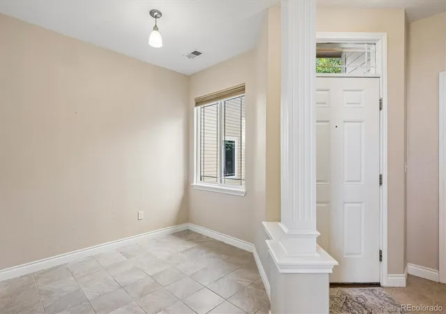 Photo 4 of Townhouse for sale at 11273 W Rice Pl, Littleton, CO 80127 | MLS# 5736772 | Listing updated on 2026-09-11
