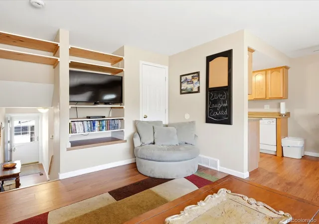 Photo 3 of Townhouse for sale at 776 W Cleveland Cir, Lafayette, CO 80026 | MLS# 7523331 | Listing updated on 2026-09-14