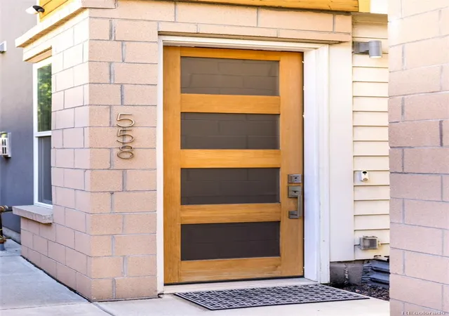 Photo 2 of Townhouse for sale at 558 Madison St, Denver, CO 80206 | MLS# 5756508 | Listing updated on 2026-10-07