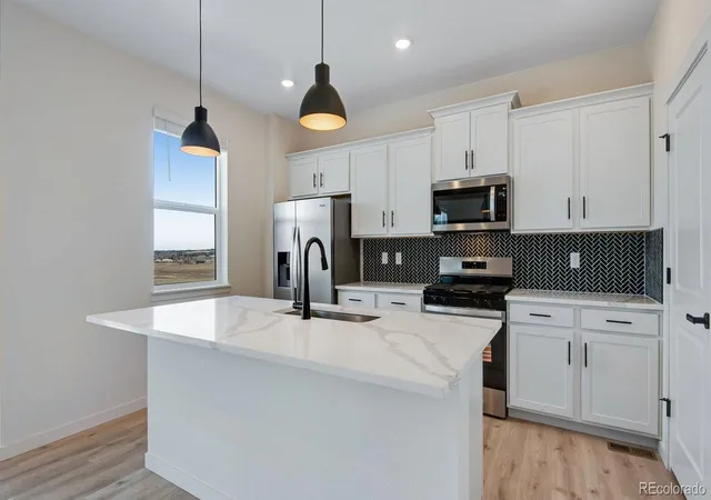 Photo 4 of Single family home for sale at 43092 Castle Stuart St, Elizabeth, CO 80107 | MLS# 9834950 | Listing updated on 2026-09-22