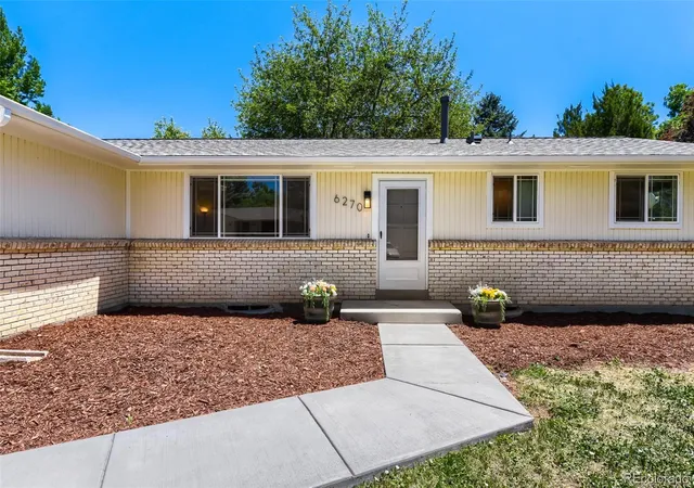 Photo 3 of Single family home for sale at 6270 S Fenton Ct, Littleton, CO 80123 | MLS# 9047678 | Listing updated on 2026-09-22