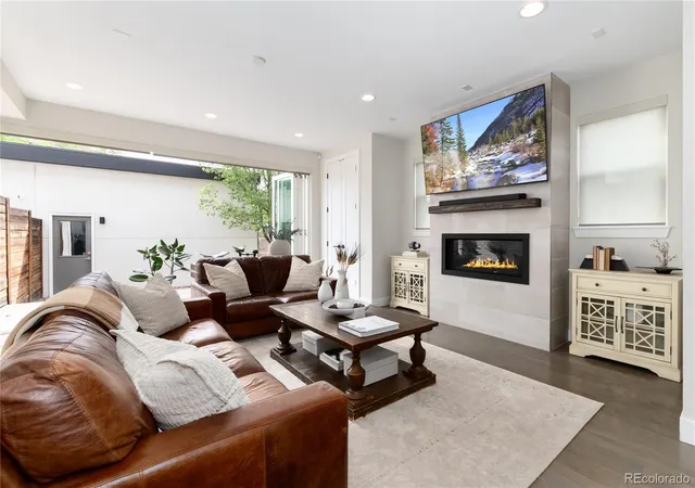 Photo 1 of Single family home for sale at 3002 S Elati St, Englewood, CO 80110 | MLS# 7193172 | Listing updated on 2026-09-21