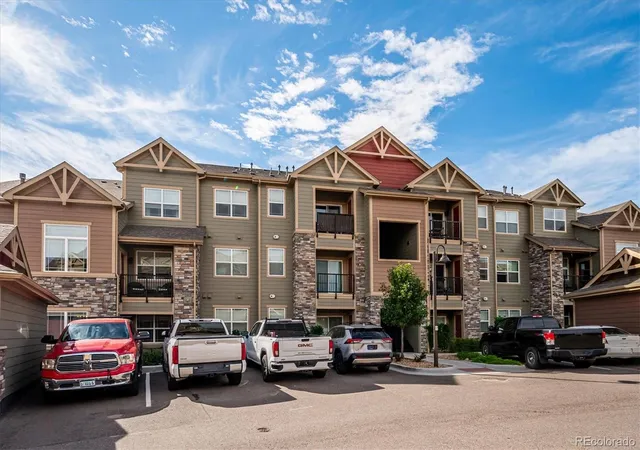 Photo 4 of Condo for sale at 9992 W Victoria Pl #101, Littleton, CO 80127 | MLS# 7617881 | Listing updated on 2026-09-15