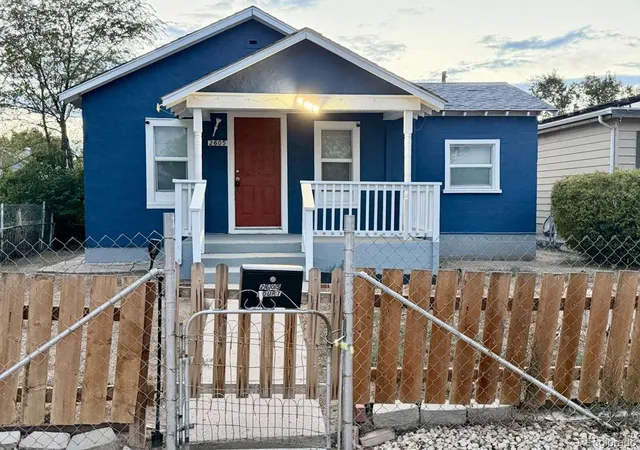 Photo 1 of Single family home for sale at 2605 Court St, Pueblo, CO 81003 | MLS# 2105639 | Listing updated on 2026-10-08
