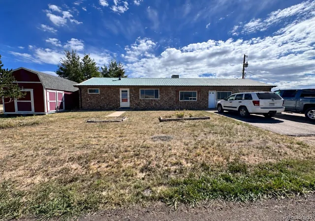 Photo 2 of Single family home for sale at 402 South St, Silver Cliff, CO 81252 | MLS# 2320418 | Listing updated on 2026-09-23