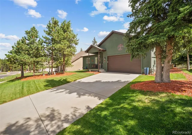 Photo 3 of Single family home for sale at 1113 Ptarmigan Dr, Woodland Park, CO 80863 | MLS# 3320586 | Listing updated on 2026-09-28