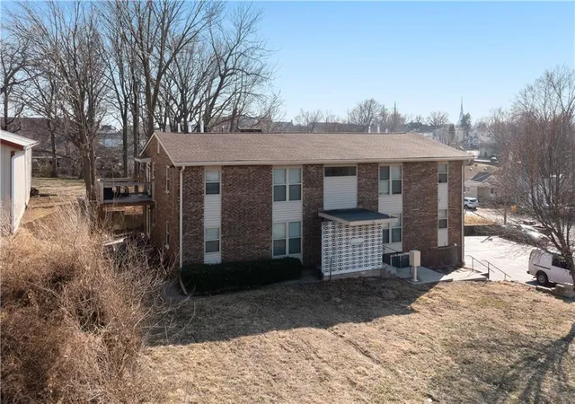 Photo 2 of Multi family home for sale at 525 N Osage St, Independence, MO 64050 | MLS# 2450676 | Listing updated on 2026-09-10
