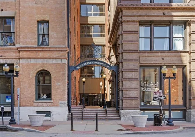 Photo 2 of Condo for sale at 308 W 8th Street #414, Kansas City, MO 64105 | MLS# 2535966 | Listing updated on 2026-09-15