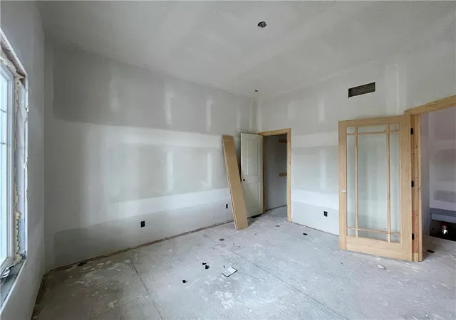 Photo 3 of Single family home for sale at 15399 W 161st Street, Olathe, KS 66062 | MLS# 2544381 | Listing updated on 2026-10-15