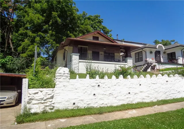 Photo 3 of Single family home for sale at 5034 Agnes Ave, Kansas City, MO 64130 | MLS# 2557973 | Listing updated on 2026-09-14
