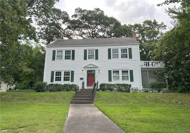 Photo 1 of Single family home for sale at 725 S Main St, Nevada, MO 64772 | MLS# 2559090 | Listing updated on 2026-09-28