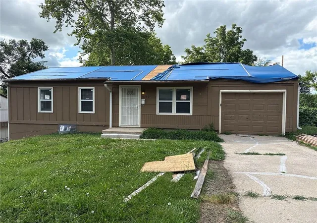 Photo 1 of Single family home for sale at 6310 E 153rd St, Grandview, MO 64030 | MLS# 2560136 | Listing updated on 2026-10-02