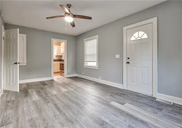 Photo 3 of Single family home for sale at 1810 S Maywood Ave, Independence, MO 64053 | MLS# 2569504 | Listing updated on 2026-09-15
