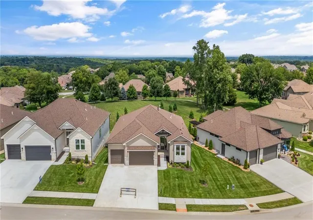 Photo 1 of Single family home for sale at 1600 Ne Park Springs Ter, Lees Summit, MO 64064 | MLS# 2573966 | Listing updated on 2026-09-13