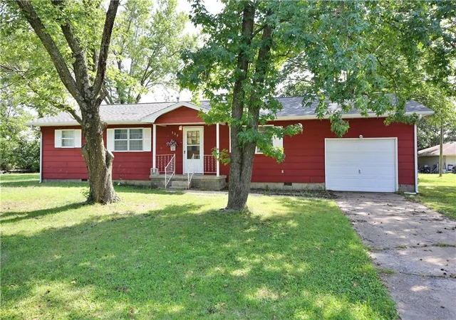 Single family home for sale at 309 W 25th Street, Baxter Springs, KS 66713 | MLS# 2574425
