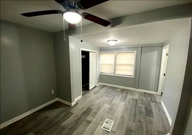 Photo 3 of Single family home for sale at 4220 E 43Rd St, Kansas City, MO 64130 | MLS# 2575516 | Listing updated on 2026-09-11