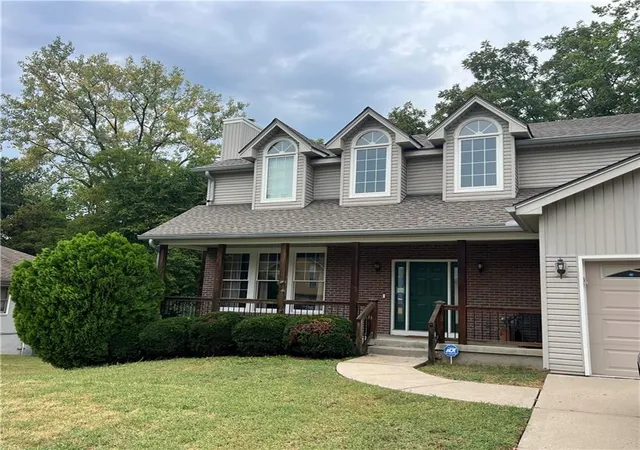 Photo 1 of Single family home for sale at 5110 Willow Ave, Kansas City, MO 64133 | MLS# 2576512 | Listing updated on 2026-09-15