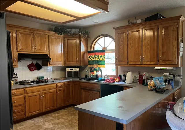 Photo 2 of Single family home for sale at 5110 Willow Ave, Kansas City, MO 64133 | MLS# 2576512 | Listing updated on 2026-09-15