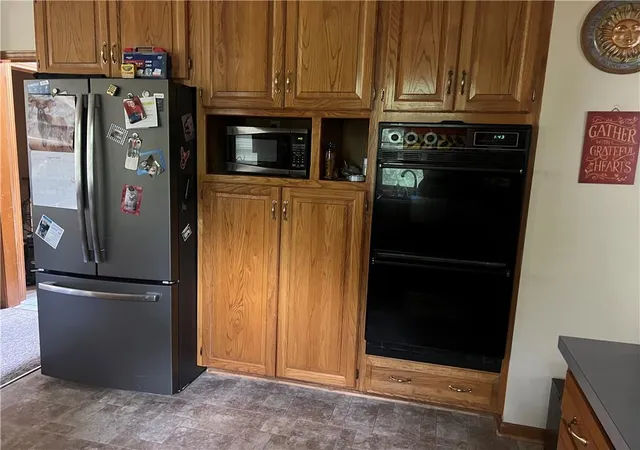 Photo 3 of Single family home for sale at 5110 Willow Ave, Kansas City, MO 64133 | MLS# 2576512 | Listing updated on 2026-09-15