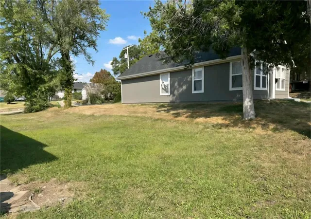 Photo 2 of Land for sale at 2403 Lafayette St, St Joseph, MO 64507 | MLS# 2577292 | Listing updated on 2026-09-10