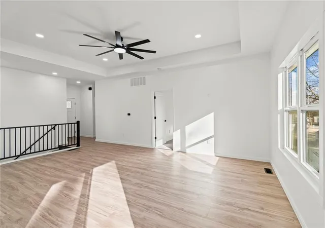 Photo 4 of Single family home for sale at 1219 Paton St, Excelsior Springs, MO 64024 | MLS# 2579447 | Listing updated on 2026-10-16