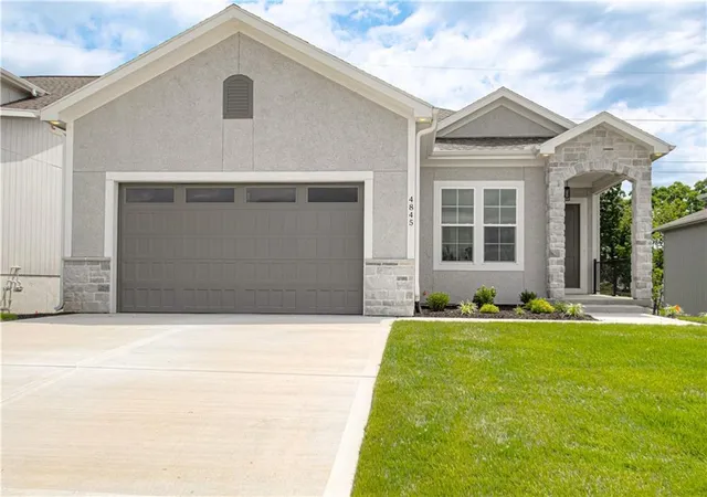 Photo 1 of Sale Pending at 4845 Nw Martin St, Riverside, MO 64150 | MLS# 2581123 | Listing updated on 2026-09-12
