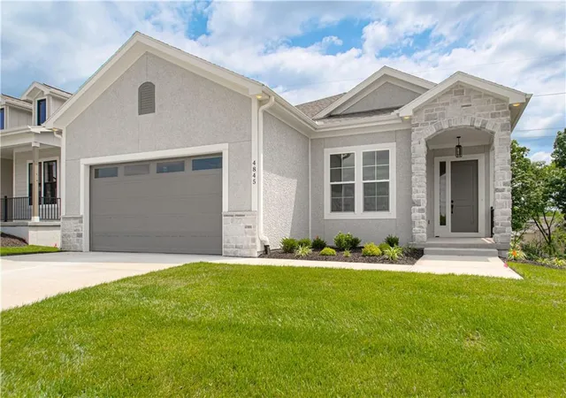 Photo 2 of Sale Pending at 4845 Nw Martin St, Riverside, MO 64150 | MLS# 2581123 | Listing updated on 2026-09-12
