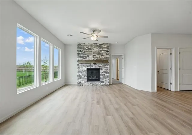 Photo 1 of Single family home for sale at 123 Nw Mulberry Ct, Blue Springs, MO 64014 | MLS# 2581711 | Listing updated on 2026-09-13