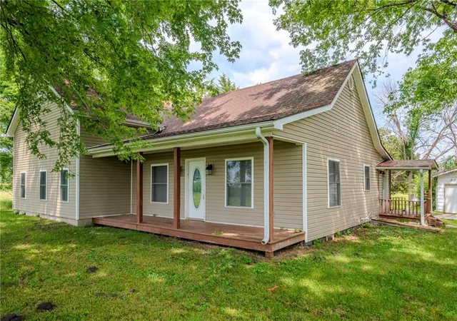 Photo 2 of Single family home for sale at 18680 State Route Uu Hwy, Jameson, MO 64647 | MLS# 2585410 | Listing updated on 2026-09-09