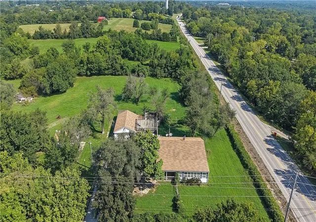 Photo 3 of Single family home for sale at 38708 E Hudson Rd, Oak Grove, MO 64075 | MLS# 2598796 | Listing updated on 2026-09-08