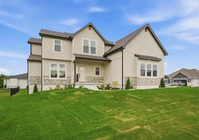 Photo 2 of Single family home for sale at 8415 Nw 90th Street, Kansas City, MO 64153 | MLS# 2598947 | Listing updated on 2026-09-14