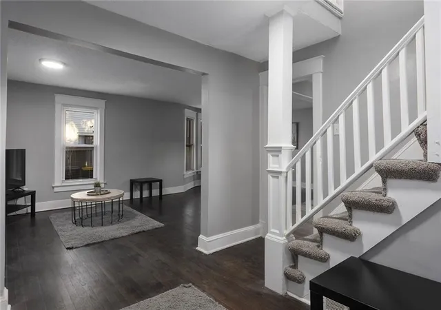Photo 3 of Single family home for sale at 1707 W 44th Street, Kansas City, MO 64111 | MLS# 2599205 | Listing updated on 2026-09-15
