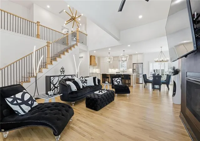 Photo 2 of Single family home for sale at 9702 Nw 75th Street, Kansas City, MO 64152 | MLS# 2599284 | Listing updated on 2026-09-11