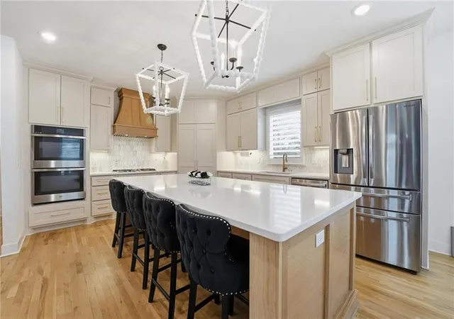 Photo 3 of Single family home for sale at 9702 Nw 75th Street, Kansas City, MO 64152 | MLS# 2599284 | Listing updated on 2026-09-11