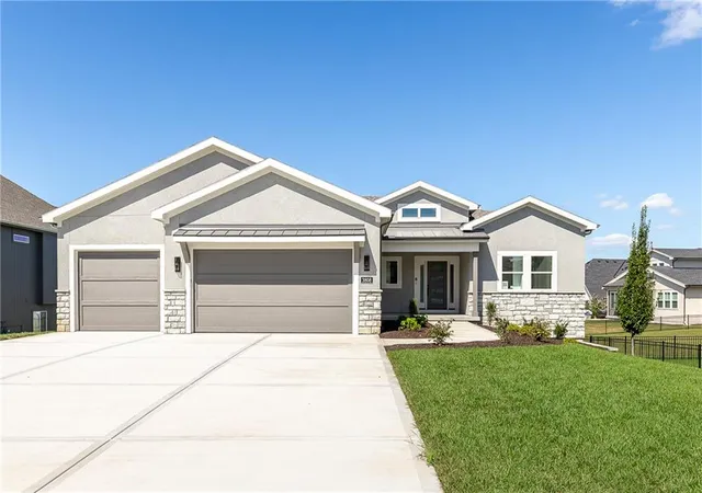 Photo 1 of Single family home for sale at 3808 W 187th Street, Stilwell, KS 66085 | MLS# 2601714 | Listing updated on 2026-09-15