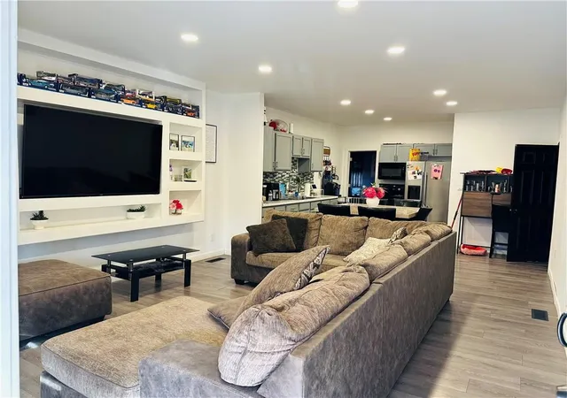 Photo 2 of Single family home for sale at 2911 N 6th Street, Saint Joseph, MO 64505 | MLS# 2602804 | Listing updated on 2026-09-11