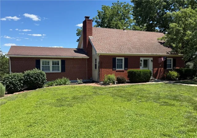 Single family home for sale at 404 N 14th Street, Atchison, KS 66002 | MLS# 2603045