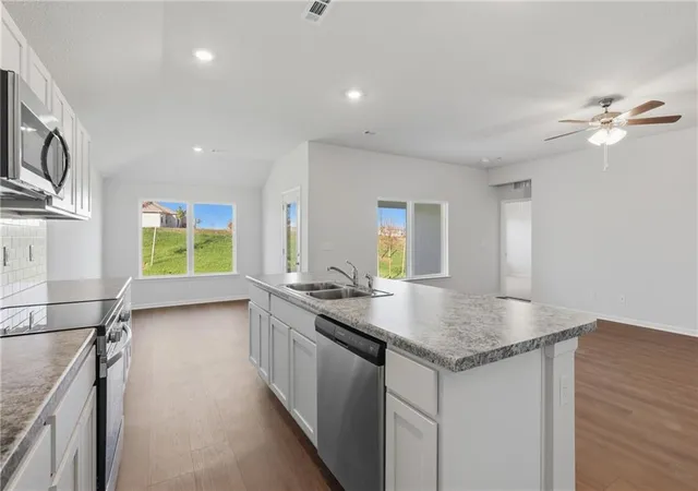 Photo 4 of Sale Pending at 20262 W 195th Street, Spring Hill, KS 66083 | MLS# 2603277 | Listing updated on 2026-09-28